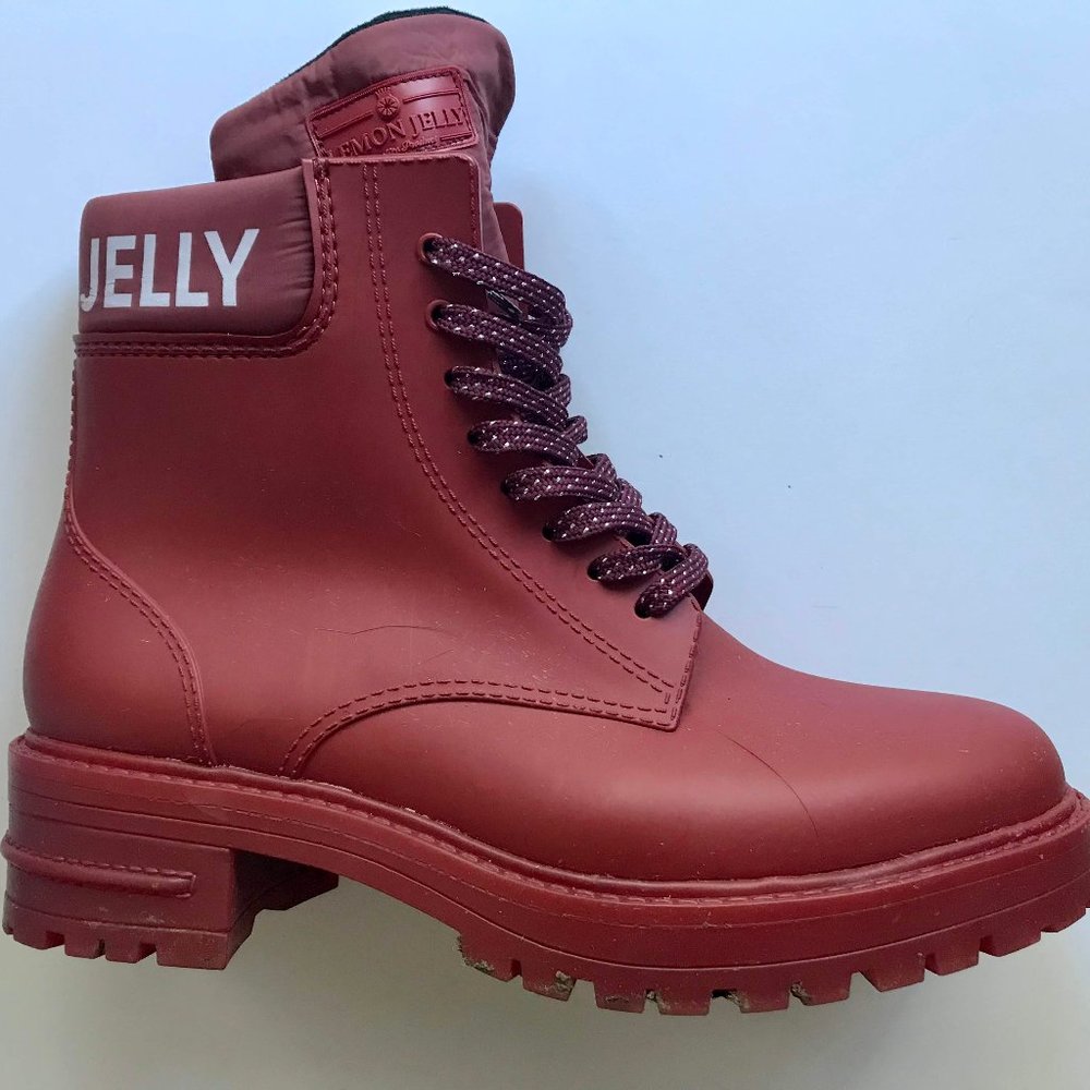 Lemon Jelly Chelsea Boots